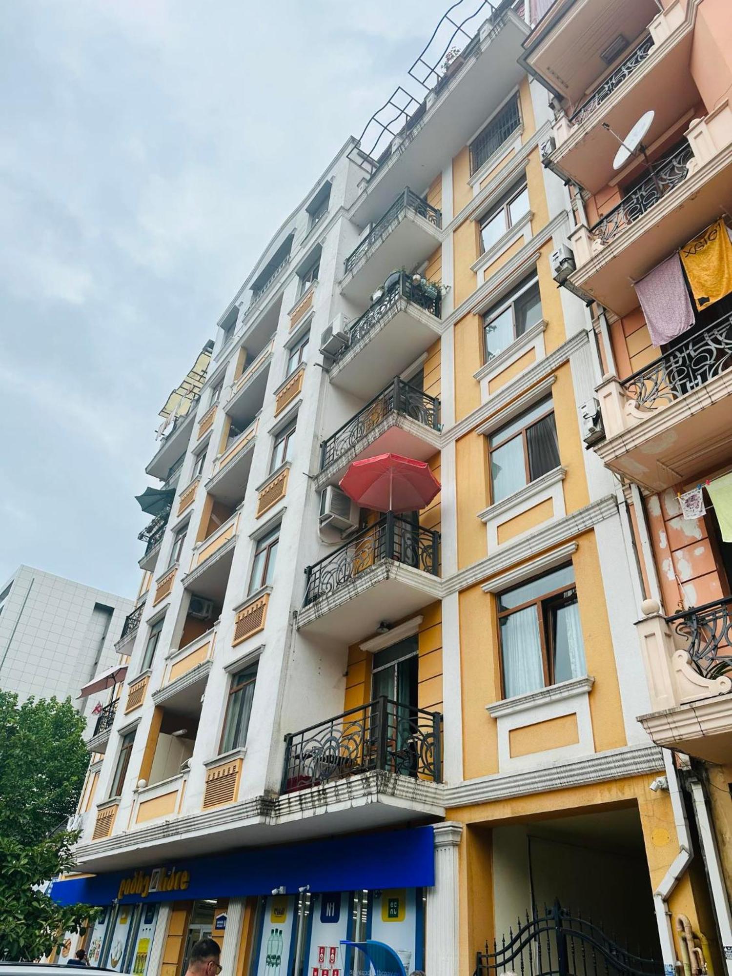 Apartmán Apt On Gorgasali 94 Batumi Exteriér fotografie